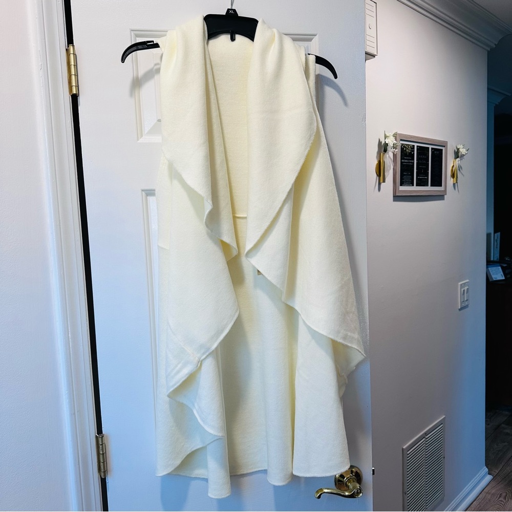 NWT Cream Waterfall Cardigan Vest